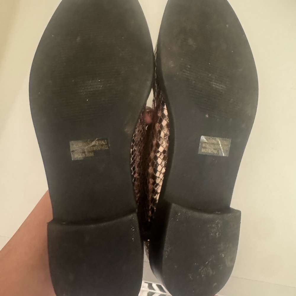 DV by Dolce Vita Bronze Gold Loafers - Picture 6 of 6